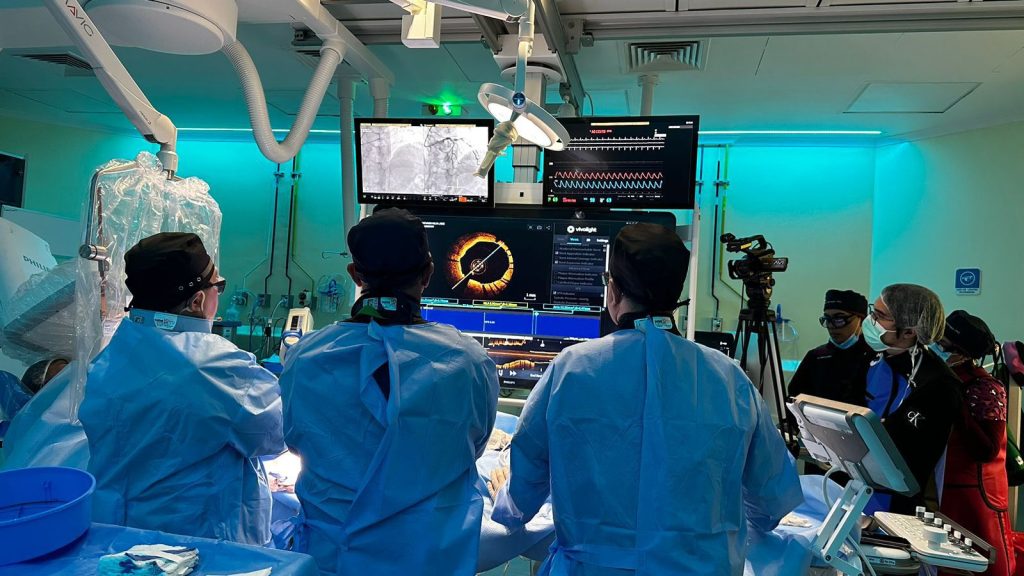 Primer caso real de OCT en Chile: El Cornaris P80 de Vivolight lidera la innovación